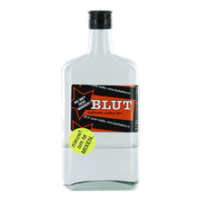BLUT -halfvolle vodka- 38% 0,20 ltr.+ trechter