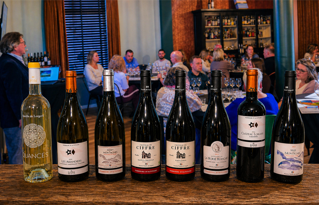 Lorgeril schittert in het proeflokaal van Slijterij Weijs