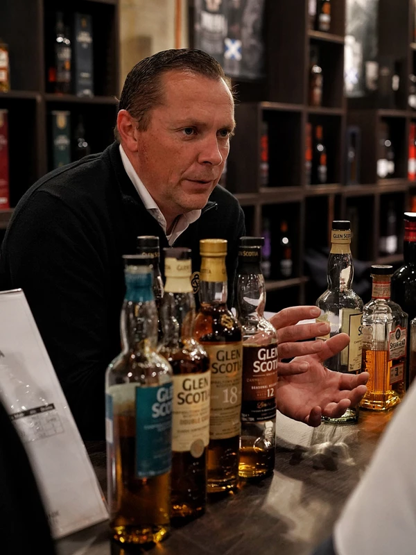 Arjan Hartkamp met Glen Scotia op IWF 2022