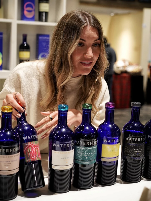 Megan Kiely met Waterford Whisky op IWF 2022