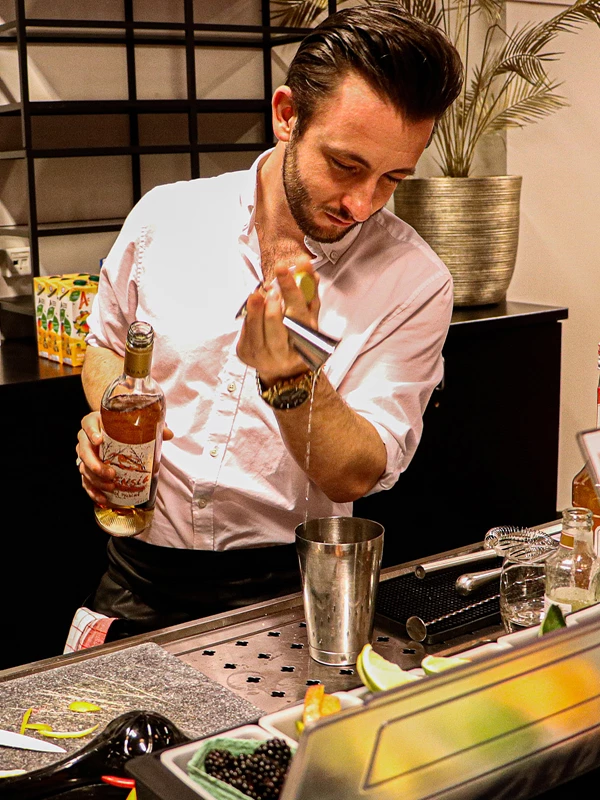 Cocktails van Max van Helvoirt sfeer