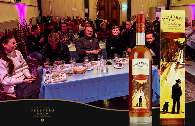 Hellyers Road krijgt warm welkom op koude avond in Hellevoetsluis