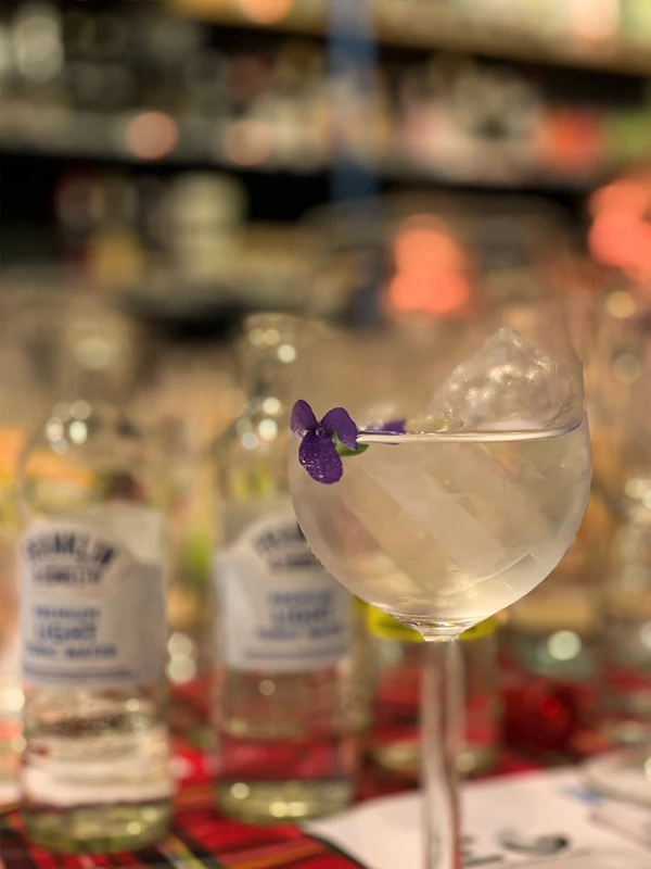 Edinburg Gin Gall & Gall Beuningen sfeer 3