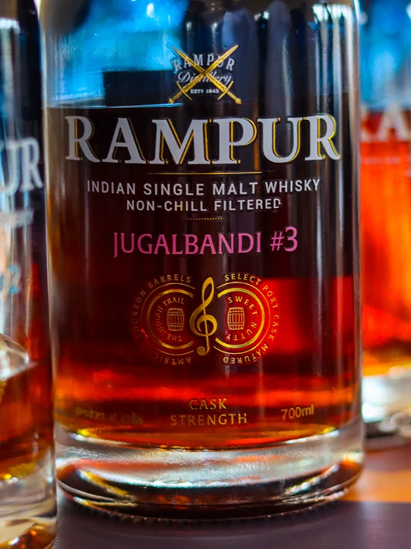 Rampur Indian Single Malt whisky sfeer 2