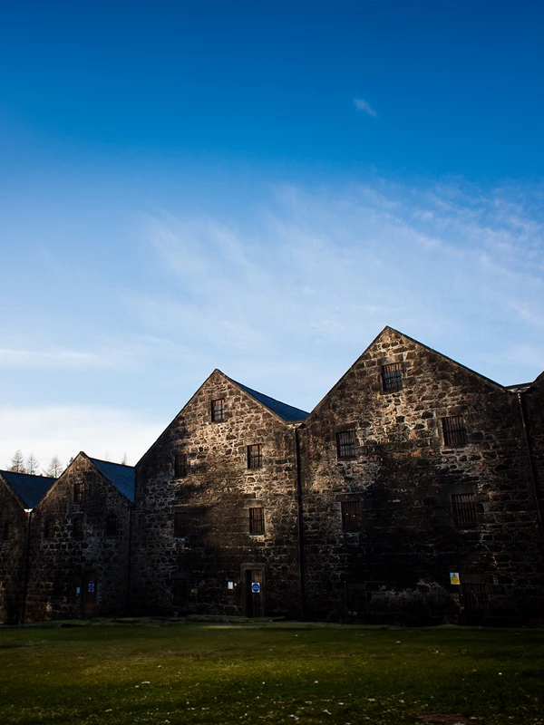 Nederlandse slijters brengen bijzonder bezoek aan Tamdhu  sfeer 1