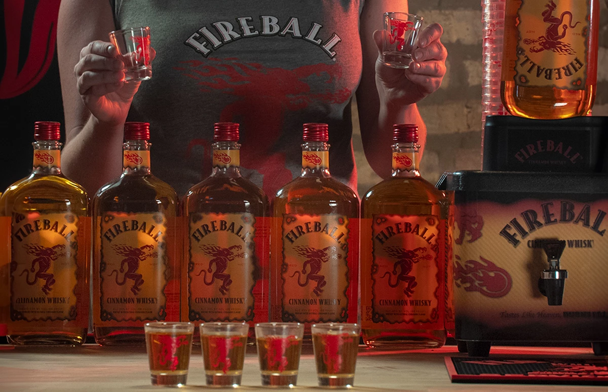 Fireball Cinnamon Whisky | whiskylikeur & partydrink