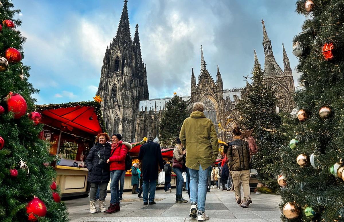 Kerstmarkt Keulen tijdens whiskycruise over de Rijn