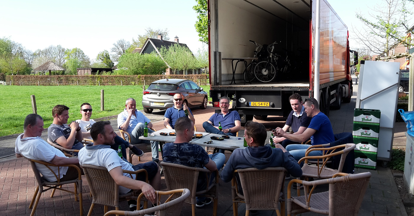 Vrachtwagen van onze chauffeur Rudy Veldhuis ingewijd